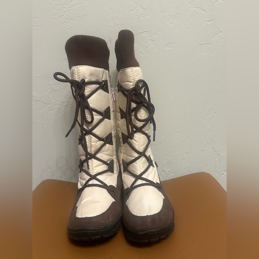 Women's Lace-Up Winter Boots